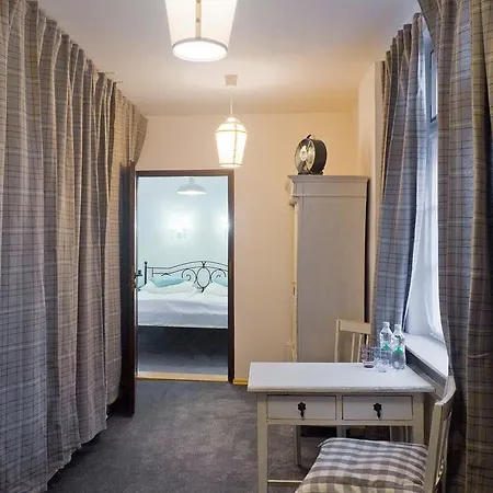 Barokowy Zakątek 3*