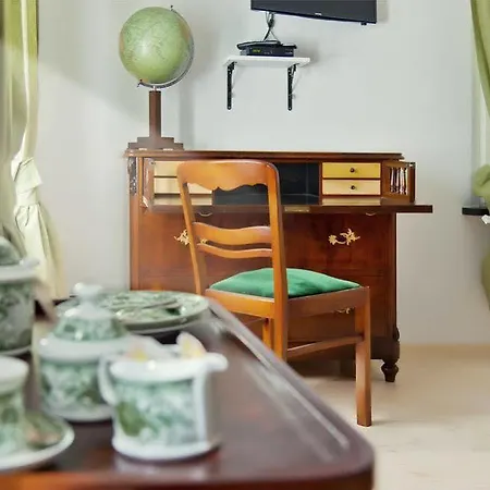 Barokowy Zakątek 3*