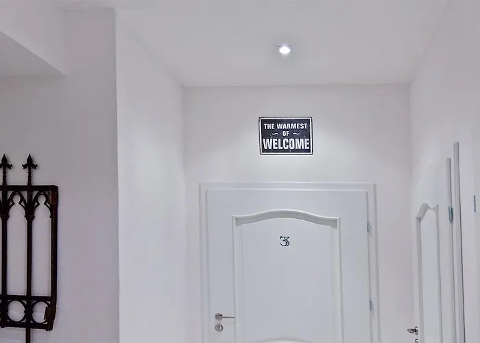 Bed & Breakfast Barokowy Zakatek 3*