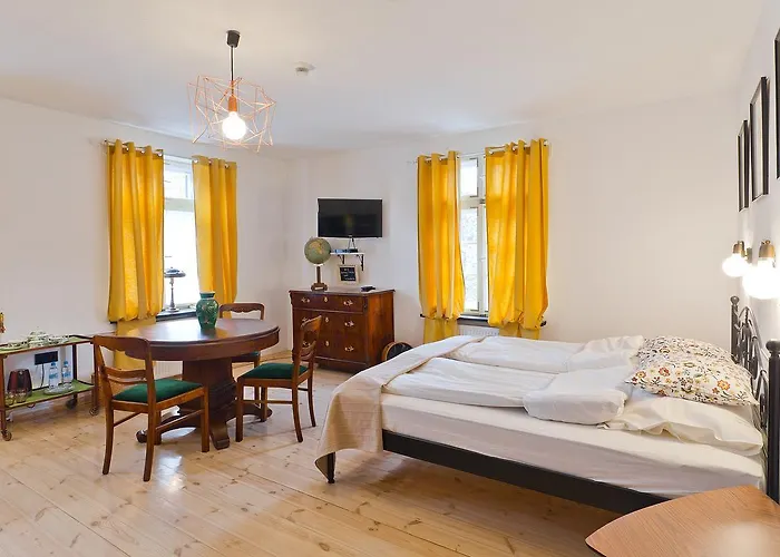 Bed & Breakfast Barokowy Zakatek 3*